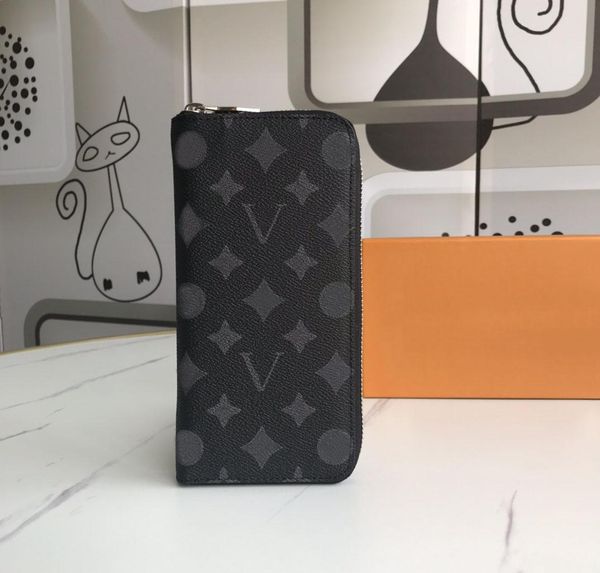 2021 fashion flowers designer wallets luxurys mens womens leather bags classic letters key coin purse original box plaid card holder m63095d, Red;black
2021 fashion flowers designer wallets luxurys mens womens leather bags classic letters key coin purse original box plaid card holder m63095d, Red;black