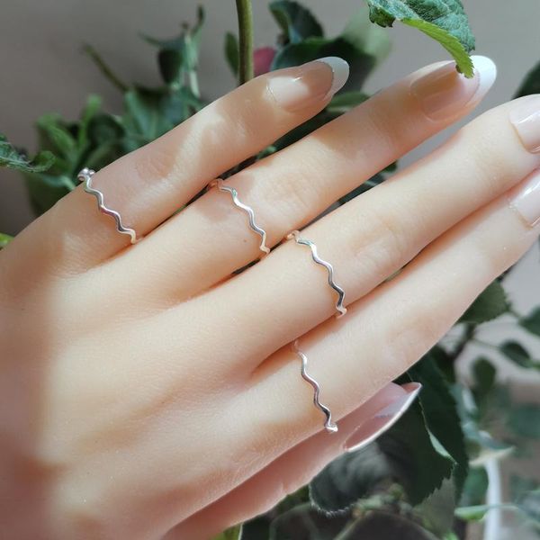 cluster rings lism 100% pure 925 sterling silver for women girls korea ins simple thin line curve wave wild smooth ring jewelry lmr538, Golden;silver
cluster rings lism 100% pure 925 sterling silver for women girls korea ins simple thin line curve wave wild smooth ring jewelry lmr538, Golden;silver