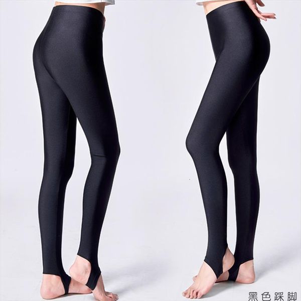 drozeno pantalones recortados de women pant seda fina para mujer, mallas brillantes, autocultivo, elsticos, talla grande, ajuste pie, Black;white
drozeno pantalones recortados de women pant seda fina para mujer, mallas brillantes, autocultivo, elsticos, talla grande, ajuste pie, Black;white