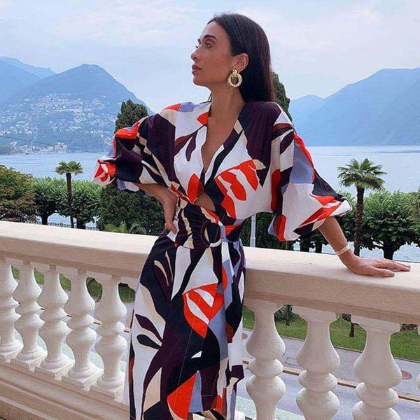 casual dresses 2021 spring and autumn women's waist printing irregular stitching holiday style short-sleeved one-piece dress, Black;gray
casual dresses 2021 spring and autumn women's waist printing irregular stitching holiday style short-sleeved one-piece dress, Black;gray