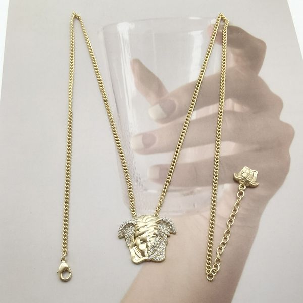fan / f family meiren gold temperament necklace women's independent packaging, Silver
fan / f family meiren gold temperament necklace women's independent packaging, Silver
