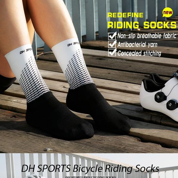 sports socks bike team aero seamless anti slip cycling road bicycle outdoor racing, Black
sports socks bike team aero seamless anti slip cycling road bicycle outdoor racing, Black