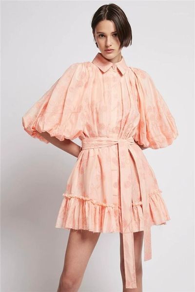 casual dresses 2021 spring women turn-down collar long sleeve embroidery defined waist mini dress, Black;gray
casual dresses 2021 spring women turn-down collar long sleeve embroidery defined waist mini dress, Black;gray