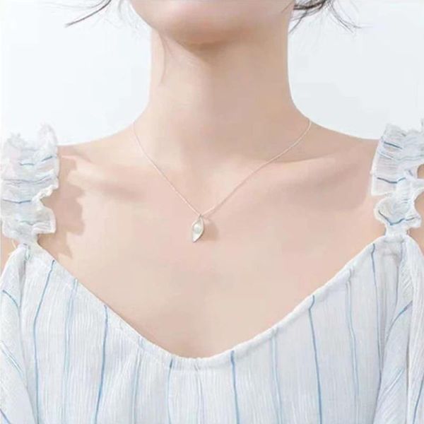 chains simple fashion personality geometry noble temperament women necklace of fine jewelry, Silver
chains simple fashion personality geometry noble temperament women necklace of fine jewelry, Silver