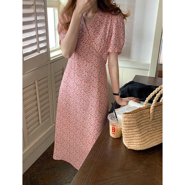 slim waist tg v-neck dress women's 2021 summer french floral a-line 13672, Black;gray
slim waist tg v-neck dress women's 2021 summer french floral a-line 13672, Black;gray
