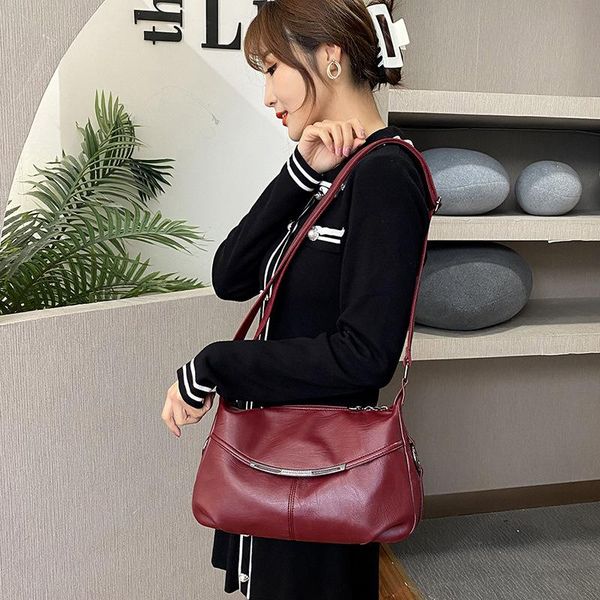 fashion messenger bag women shoulder large capacity satchel handle handbag pu pocket crossbody multi-pockets tote totes
fashion messenger bag women shoulder large capacity satchel handle handbag pu pocket crossbody multi-pockets tote totes