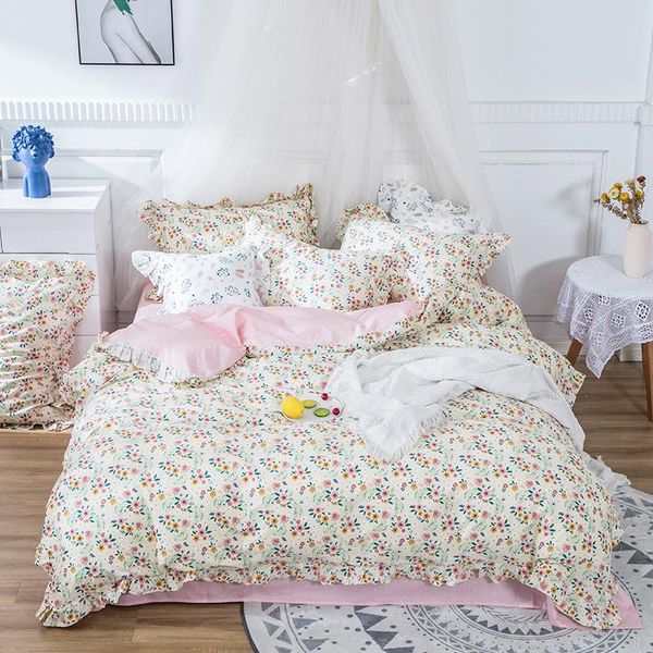 bedding sets four-piece simple cotton double household bed sheet quilt cover dormitory rural style small flower pattern
bedding sets four-piece simple cotton double household bed sheet quilt cover dormitory rural style small flower pattern
