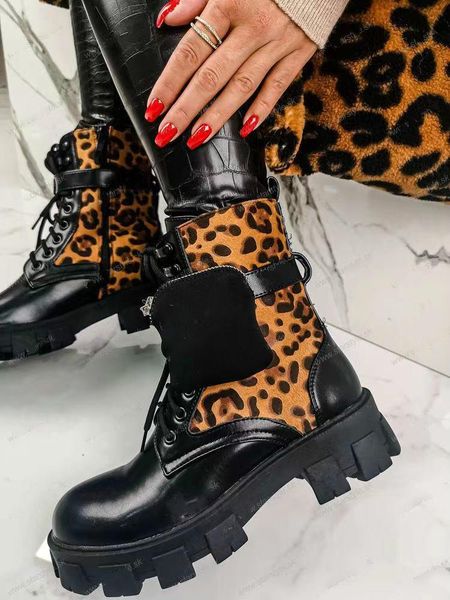 boots 2021 autumn women ankle fashion platform pu leather retro lace up zipper with bag botas mujer, Black
boots 2021 autumn women ankle fashion platform pu leather retro lace up zipper with bag botas mujer, Black