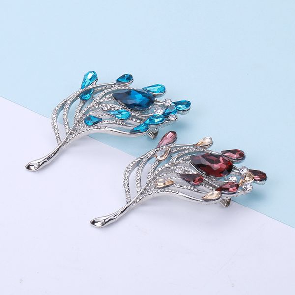 factory wholesale fashion brooch coat pin cardigan sweater suit women's scarves shawl pin leaf big pin accessories christmas
factory wholesale fashion brooch coat pin cardigan sweater suit women's scarves shawl pin leaf big pin accessories christmas