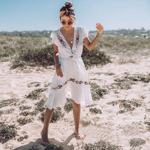 women's swimwear 2021 vacation style cotton embroidery v-neck dress bohemian plus size short sleeve beach cover up dresses slim fit ves, White;black
women's swimwear 2021 vacation style cotton embroidery v-neck dress bohemian plus size short sleeve beach cover up dresses slim fit ves, White;black