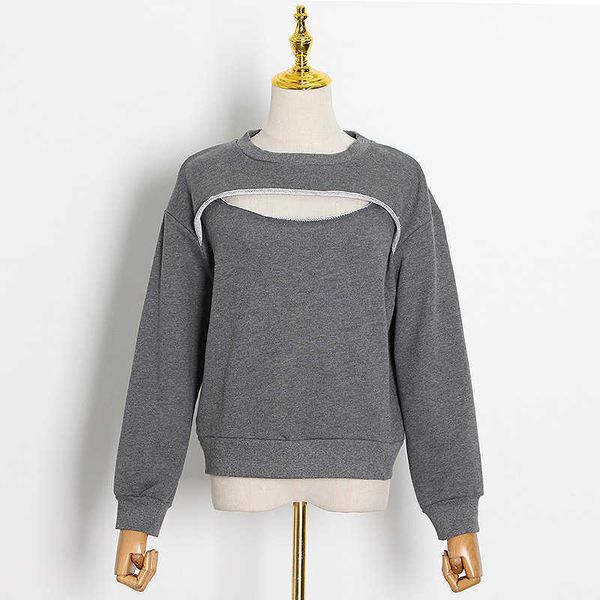 fashion fleece hoodies long sleeve exposing round neck and sweater style in autumn 2021, Black
fashion fleece hoodies long sleeve exposing round neck and sweater style in autumn 2021, Black