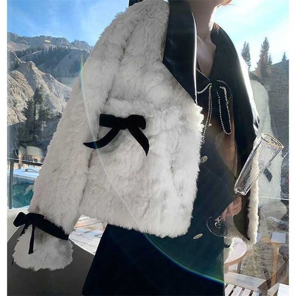 winter warm faux fur coat women patchwork elegant thick fleece overcoat female korean fashion bow designer wool short 211220, Black
winter warm faux fur coat women patchwork elegant thick fleece overcoat female korean fashion bow designer wool short 211220, Black