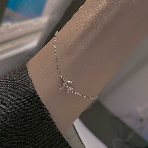 ancient cat ning minority design sense simple bracelet summer friend student cold wind flash diamond paper aircraft female, Golden;silver
ancient cat ning minority design sense simple bracelet summer friend student cold wind flash diamond paper aircraft female, Golden;silver