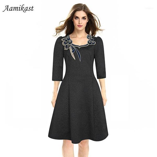 womens elegant applique flower embroidery square collar office dresses bodycon female 3/4 sleeve sheath vintage women dresses1, Black;gray
womens elegant applique flower embroidery square collar office dresses bodycon female 3/4 sleeve sheath vintage women dresses1, Black;gray