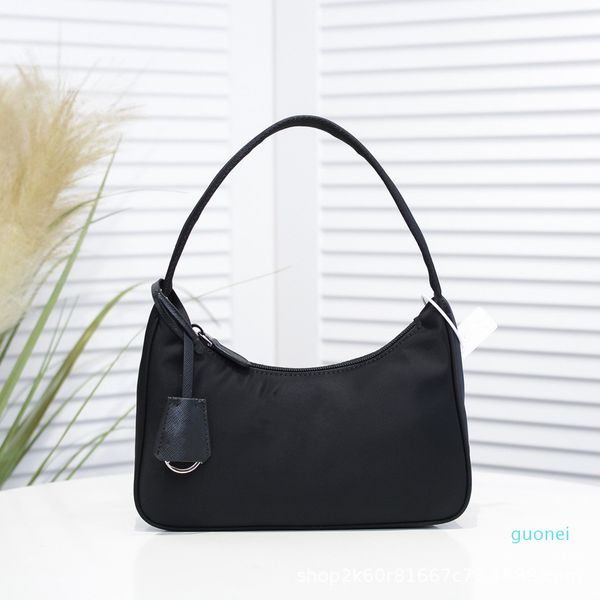 2021 re-edition underarm clutch bag nylon leather shoulder bags women crossbody messenger handbag wholesale
2021 re-edition underarm clutch bag nylon leather shoulder bags women crossbody messenger handbag wholesale