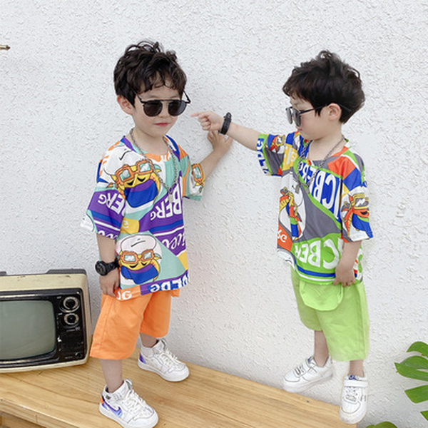 childrens clothing boys summer new products 2022 fashion trend middle and small children graffiti short-sleeved two-piece suit, White
childrens clothing boys summer new products 2022 fashion trend middle and small children graffiti short-sleeved two-piece suit, White