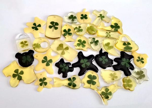150 pcs charming real mixed four leaf clover keychain fashion design key ring, Slivery;golden
150 pcs charming real mixed four leaf clover keychain fashion design key ring, Slivery;golden