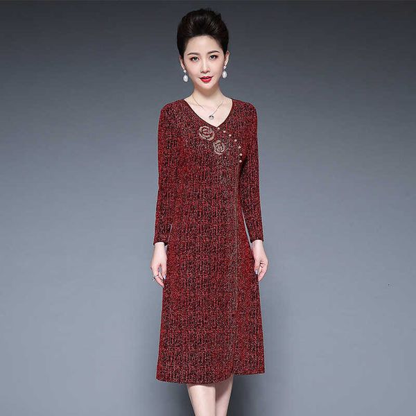 luxury evening dress 2021 cheongsam skirt middle-aged elderly women's autumn and winter nine point sleeve medium, Black;gray
luxury evening dress 2021 cheongsam skirt middle-aged elderly women's autumn and winter nine point sleeve medium, Black;gray