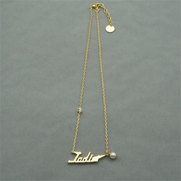 new necklace decorated with gold metal, white resin beads and white crystal, Silver
new necklace decorated with gold metal, white resin beads and white crystal, Silver