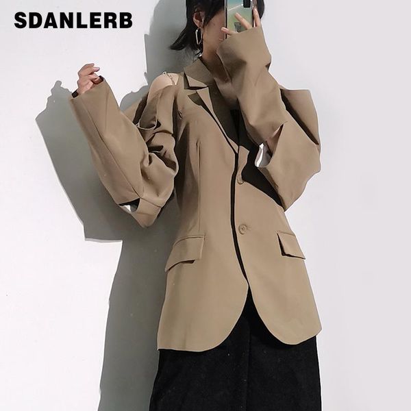 women's suits & blazers 2021 autumn temperament commute hollow-out suit coat lapel long-sleeved blazer solid color single-breasted jack, White;black
women's suits & blazers 2021 autumn temperament commute hollow-out suit coat lapel long-sleeved blazer solid color single-breasted jack, White;black