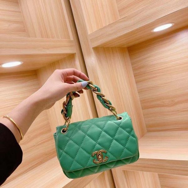 2021 new lingge chain knitting hand-held messenger leather lambskin women's small square baginyk
2021 new lingge chain knitting hand-held messenger leather lambskin women's small square baginyk