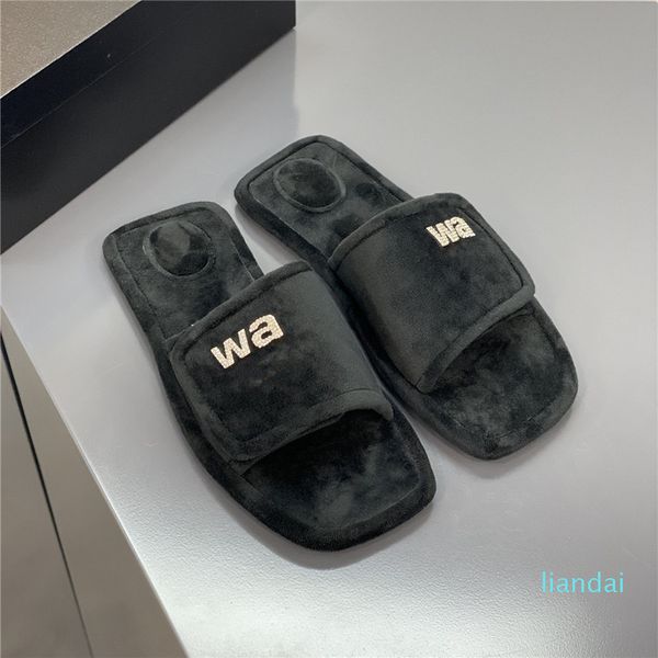 2021 woman fashion slippers square flat sandals open toe home cashmere slipper designer winter all match stylist shoes 35-40, Black
2021 woman fashion slippers square flat sandals open toe home cashmere slipper designer winter all match stylist shoes 35-40, Black