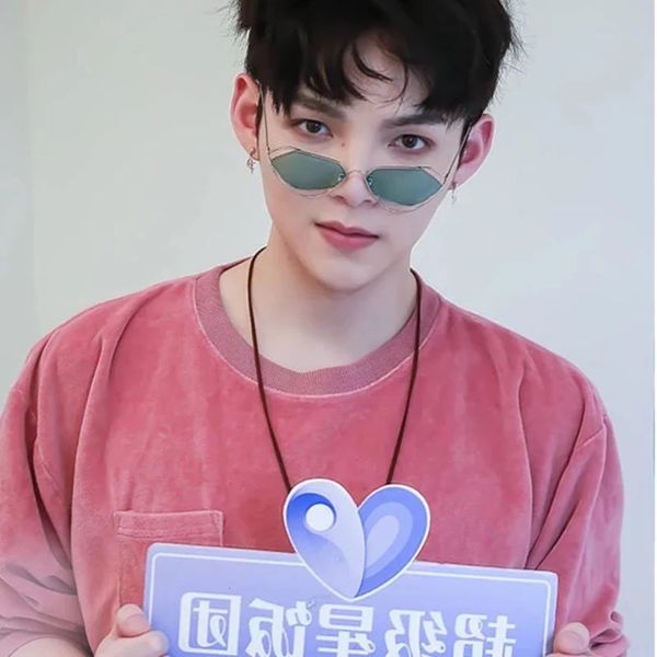 glasses, polygonal concave sunglasses, small frame sunglasses, White;black 
glasses, polygonal concave sunglasses, small frame sunglasses, White;black