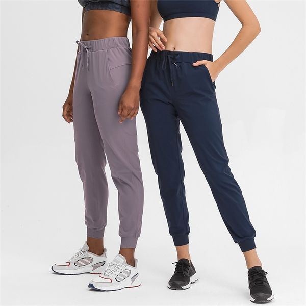 naked feel waist drawstring leisure sport women buttery soft stretchy workout gym exercise joggers with pocket, Black;white
naked feel waist drawstring leisure sport women buttery soft stretchy workout gym exercise joggers with pocket, Black;white