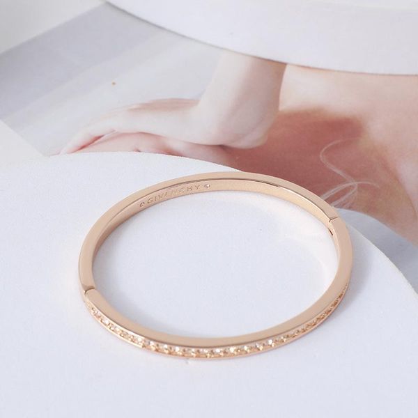 bangle european and american jewelry wholesale simple inlaid shining single row can open bracelets, Black
bangle european and american jewelry wholesale simple inlaid shining single row can open bracelets, Black