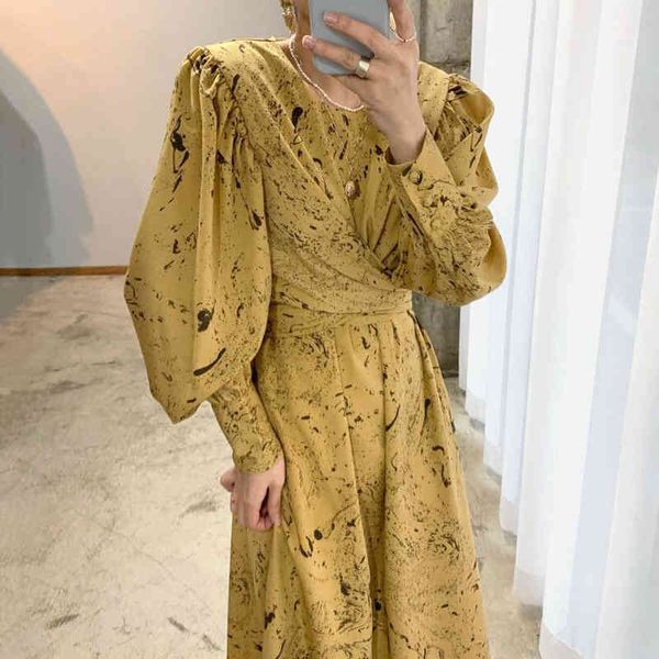 spring female casual o neck single breasted lantern sleeve minimalist long robe lace up yellow floral dress 8q717 210510, Black;gray
spring female casual o neck single breasted lantern sleeve minimalist long robe lace up yellow floral dress 8q717 210510, Black;gray