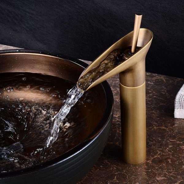 wasserfall antiken armaturen/ bad becken wasserhahn/ schwarz messing waschbecken mixer / and cold taps bathroom sink faucets
wasserfall antiken armaturen/ bad becken wasserhahn/ schwarz messing waschbecken mixer / and cold taps bathroom sink faucets