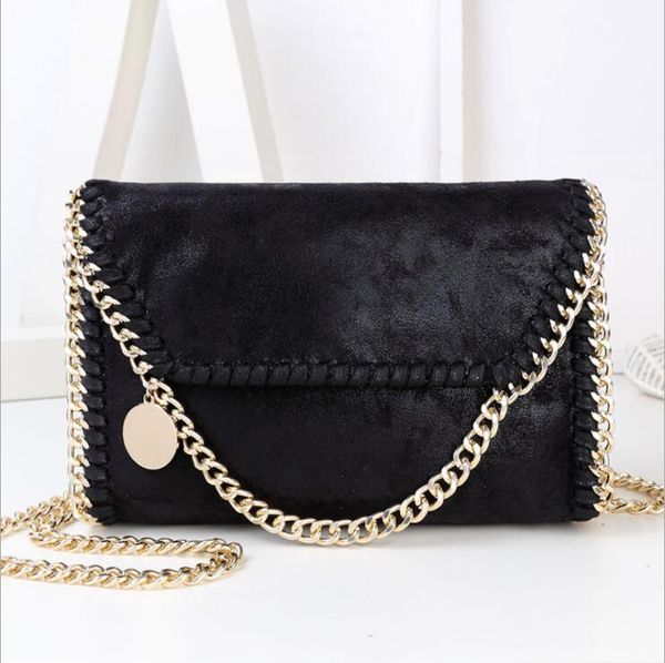 factory wholesale women bag simple atmosphere washed leather handbag personality solid color elegant shoulder bags street trend hand knittin, Black;red
factory wholesale women bag simple atmosphere washed leather handbag personality solid color elegant shoulder bags street trend hand knittin, Black;red