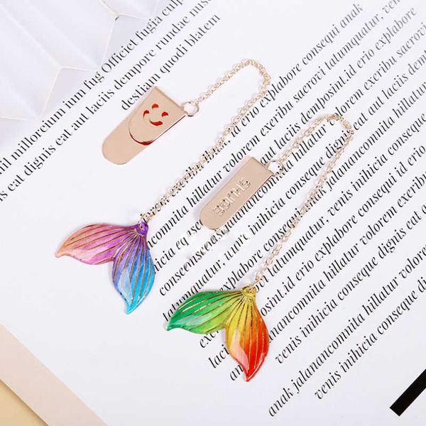 2pc cute colored fish tail pendant bookmark creative exquisite metal pattern book mark page folder marker office school supplies
2pc cute colored fish tail pendant bookmark creative exquisite metal pattern book mark page folder marker office school supplies