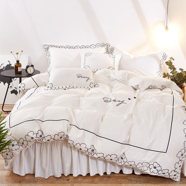bedding sets all cotton embroidered lace luxury set soft bedclothes duvet/quilt cover bed linen sheet 4 pieces
bedding sets all cotton embroidered lace luxury set soft bedclothes duvet/quilt cover bed linen sheet 4 pieces