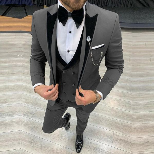 men's suits & blazers spring/autumn black wedding masculino peaked lapel grey formal groom wear tuxedos 3 pieces set traje hombre terno, White;black
men's suits & blazers spring/autumn black wedding masculino peaked lapel grey formal groom wear tuxedos 3 pieces set traje hombre terno, White;black