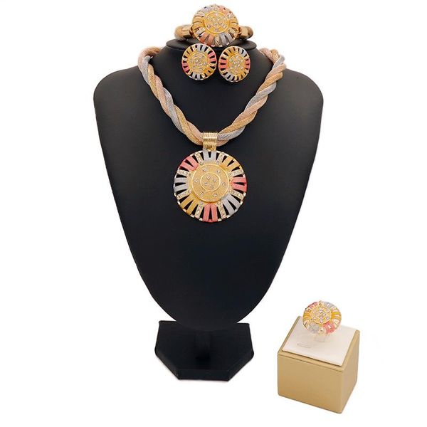 earrings & necklace 2021 fashion exquisite noble gold wholesale nigerian wedding women accessories jewelry set bran r008, Silver
earrings & necklace 2021 fashion exquisite noble gold wholesale nigerian wedding women accessories jewelry set bran r008, Silver