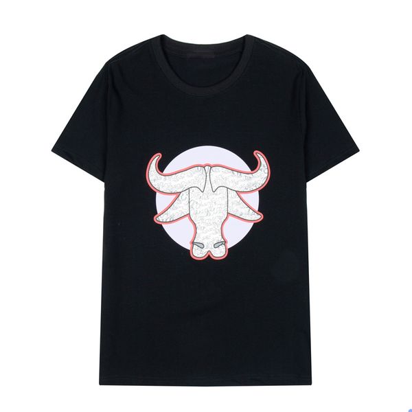 2021 fashion men desig t shirt white black shirts wild cosy short mens couple tee
2021 fashion men desig t shirt white black shirts wild cosy short mens couple tee