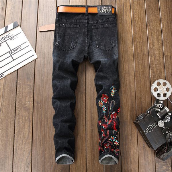 men's jeans fashion design black embroidered flower skinny jeans torn vintage men zip pants beggar classic denim biker qknj, Blue
men's jeans fashion design black embroidered flower skinny jeans torn vintage men zip pants beggar classic denim biker qknj, Blue