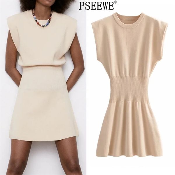 beige knitted mini dress women summer o neck sleeveless elegant woman dresses waist gathered casual 210519, Black;gray
beige knitted mini dress women summer o neck sleeveless elegant woman dresses waist gathered casual 210519, Black;gray