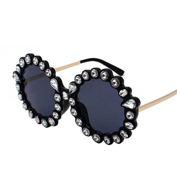 fashion sunglasses frames round classic big frame full show face small glasses fan net red style inlaid diamond, Black
fashion sunglasses frames round classic big frame full show face small glasses fan net red style inlaid diamond, Black