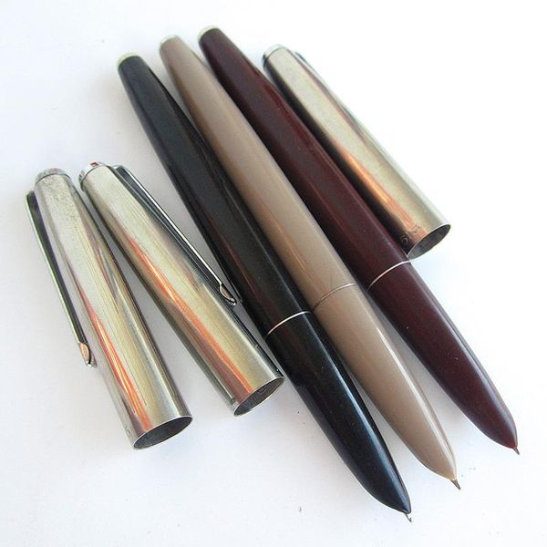 old stock vintage wing sung 613 iridium fountain pen with original box smooth writing stationery students daily collection pens
old stock vintage wing sung 613 iridium fountain pen with original box smooth writing stationery students daily collection pens