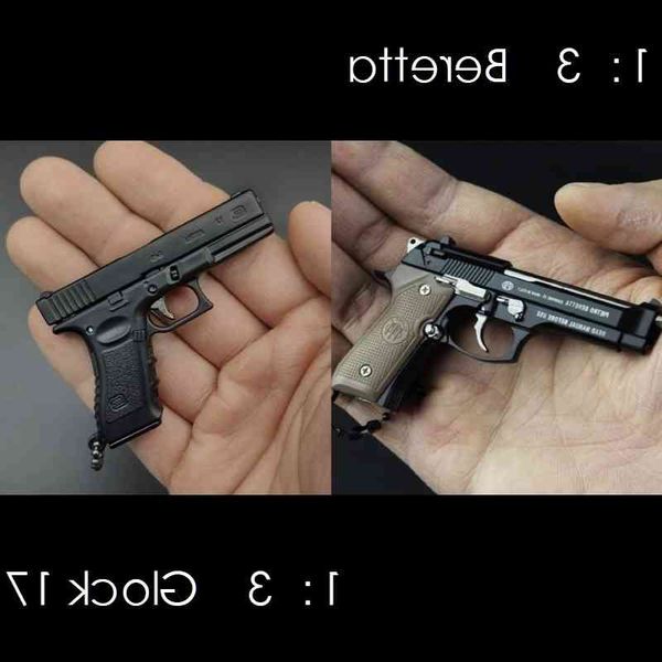 54442021 new glock g17 beretta 1:3 reduced model semi-alloy keychain pendant decoration birthday gift toy trend boy favorite
54442021 new glock g17 beretta 1:3 reduced model semi-alloy keychain pendant decoration birthday gift toy trend boy favorite