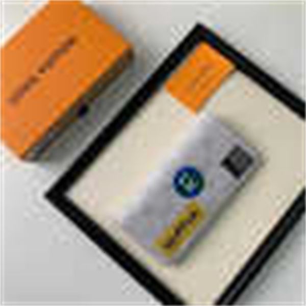 a chain brand men leather designer wallet is luxury spring and m67823 real white long wallets flower wallet pouches brazza key card holders, Red;black
a chain brand men leather designer wallet is luxury spring and m67823 real white long wallets flower wallet pouches brazza key card holders, Red;black