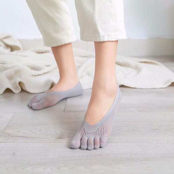 women summer five finger socks ultrathin breathable black pink funny nylon invisible toe gray white p7y5 & hosiery, Black;white
women summer five finger socks ultrathin breathable black pink funny nylon invisible toe gray white p7y5 & hosiery, Black;white