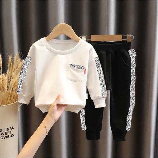 2021 children's clothing sets boys and girls long-sleeved suit 0-5 years baby infant two-piece spring tide suits, White
2021 children's clothing sets boys and girls long-sleeved suit 0-5 years baby infant two-piece spring tide suits, White