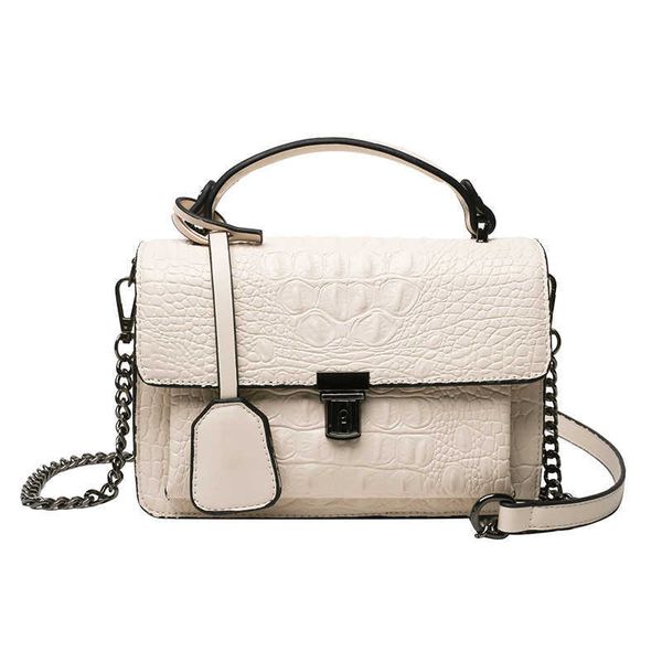 2021 luxury design women leather handbags crocodile pattern women shoulder bags female crossbody bags women small bags 
2021 luxury design women leather handbags crocodile pattern women shoulder bags female crossbody bags women small bags