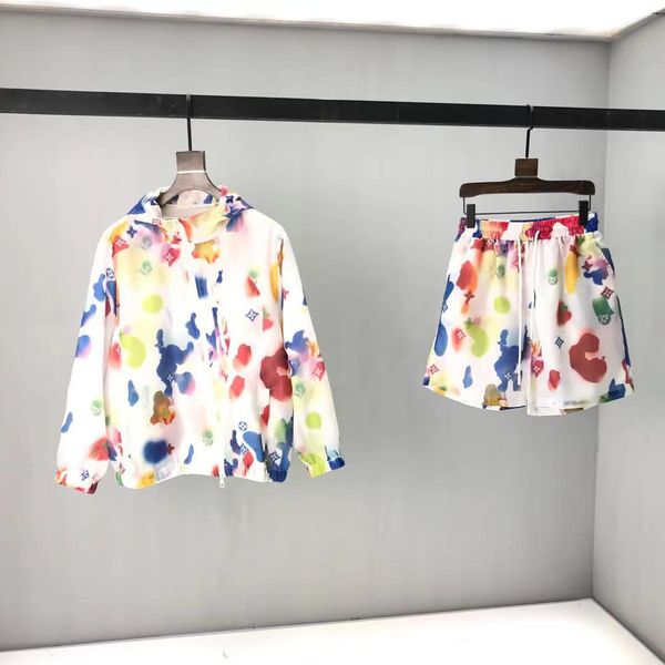 2021 round neck men's hoodies & sweatshirts with cotton printing and embroidery, 100% replica of european size 61
2021 round neck men's hoodies & sweatshirts with cotton printing and embroidery, 100% replica of european size 61