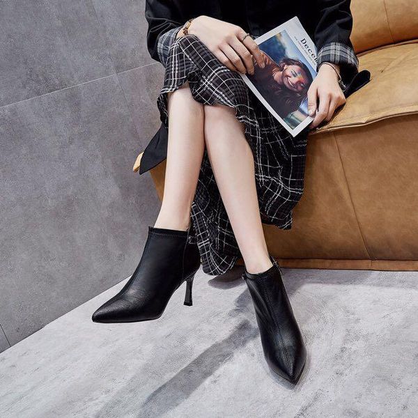 boots women high heels shoes autumn fashion woman leather ankle pointed toe boot lady offical black white
boots women high heels shoes autumn fashion woman leather ankle pointed toe boot lady offical black white