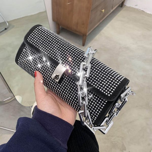 evening bags women's popular korean fashion bright diamond texture portable single shoulder slant thick chain dinner
evening bags women's popular korean fashion bright diamond texture portable single shoulder slant thick chain dinner