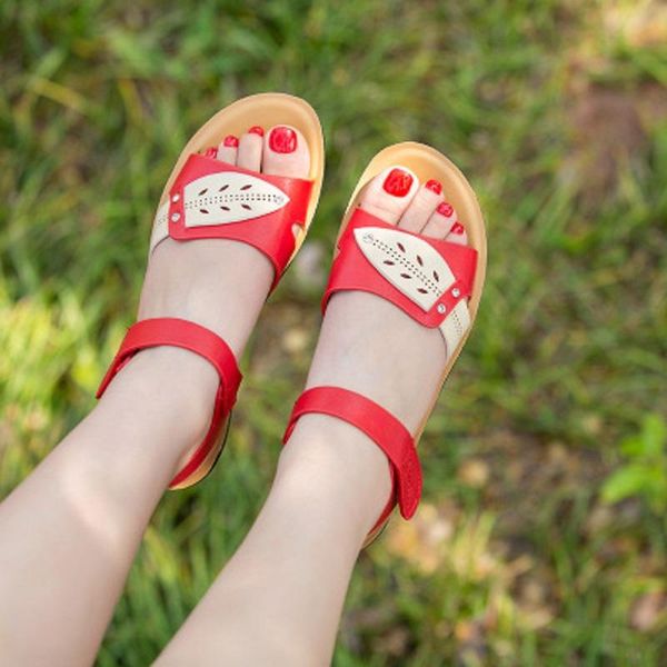women's sandals summer non-slip soft bottom low heel flat fish mouth middle-aged ladies, Black
women's sandals summer non-slip soft bottom low heel flat fish mouth middle-aged ladies, Black